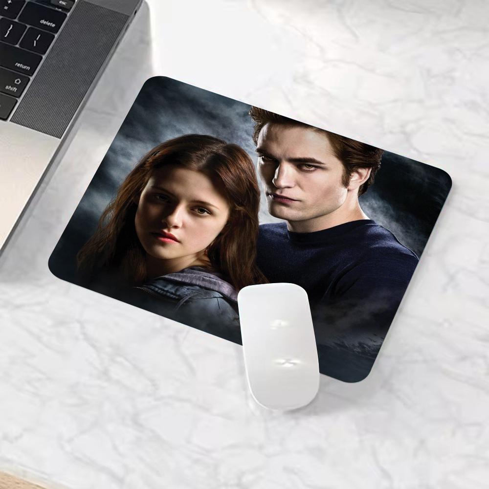 영화 트와일라잇 마우스 패드 PC 컴퓨터 마우스 매트  - Laptop Accessories Writing Pad 리뷰 및 가격